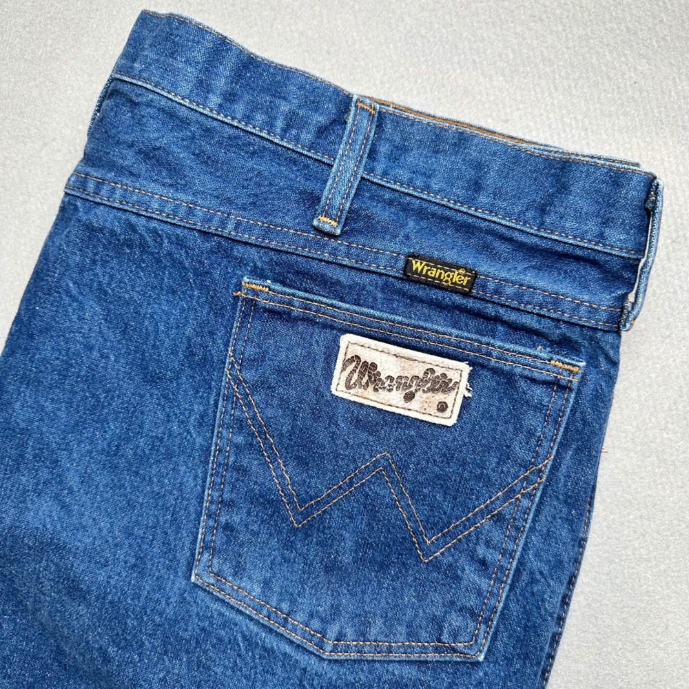 Wrangler Jeans Men 44x32 Blue Cowboy Cut Straight Leg 945NAY Made in USA